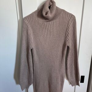 Cozy Ribbed Turtleneck Sweater - Tan